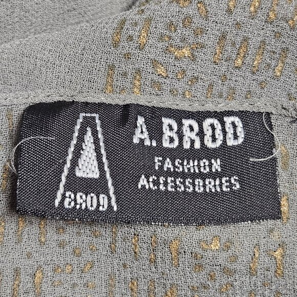 A.Brod Fashion Accessories Lightweight Grey Scarf Gold Paisley Pattern Fringe - Picture 5 of 6